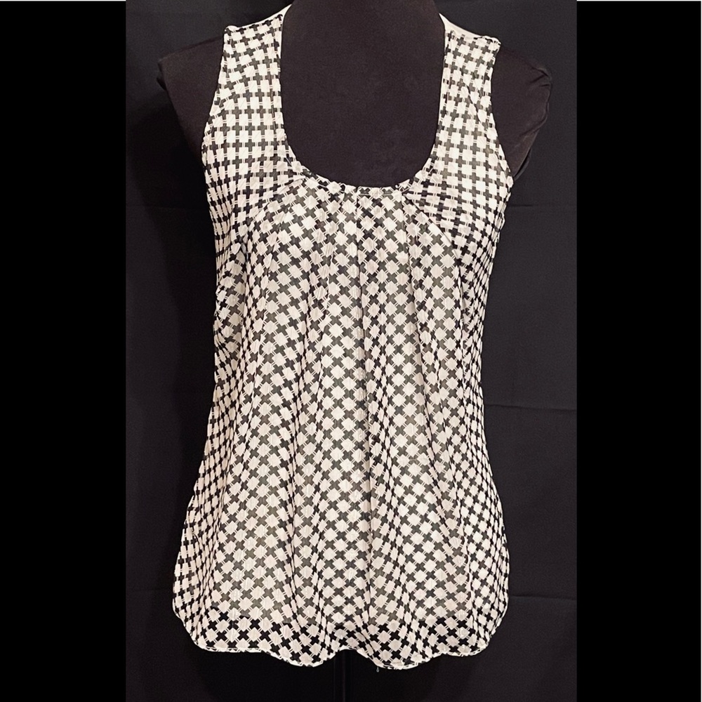 Beautiful Tank! NWOT